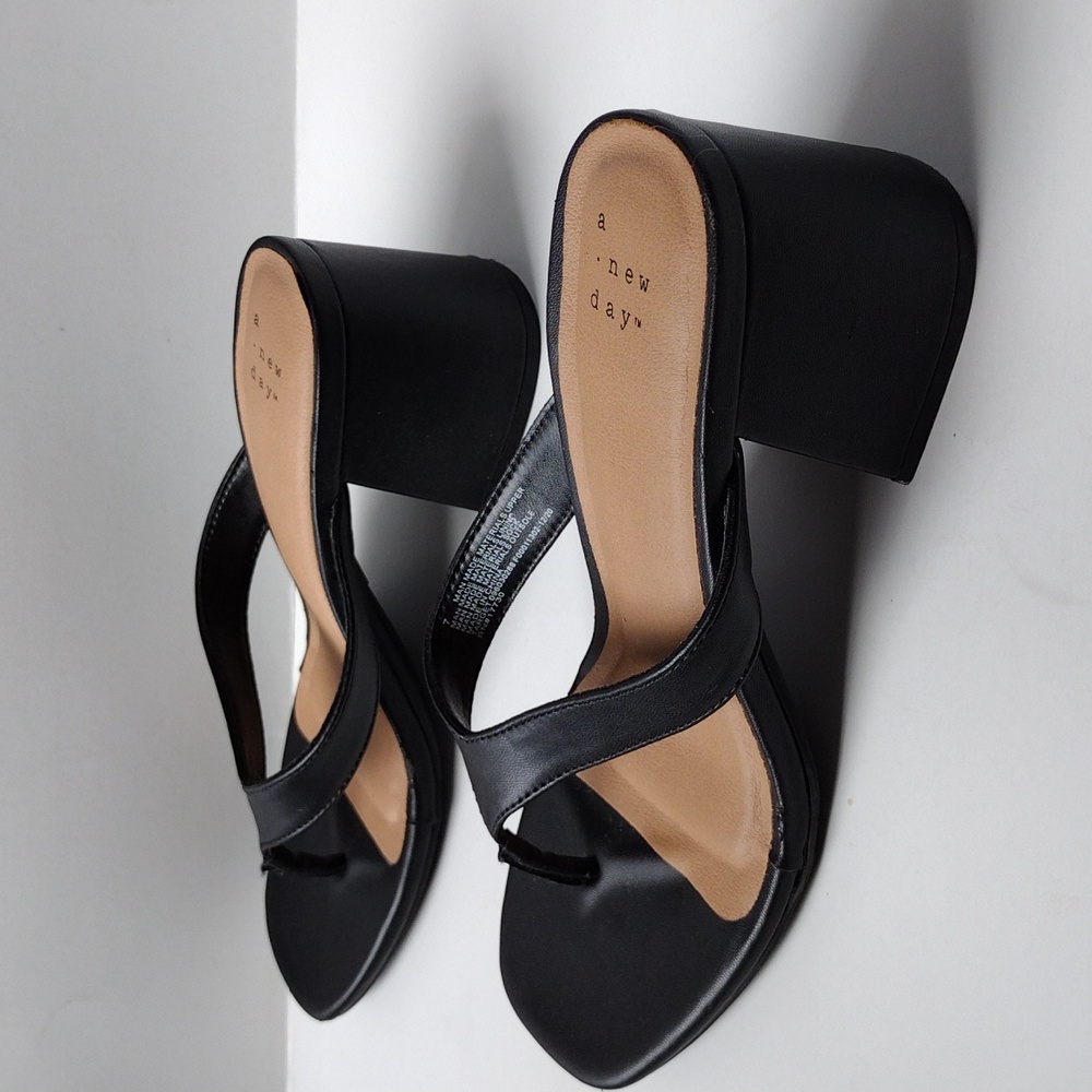 A New Day Black Block Heels Women's Sandals 7